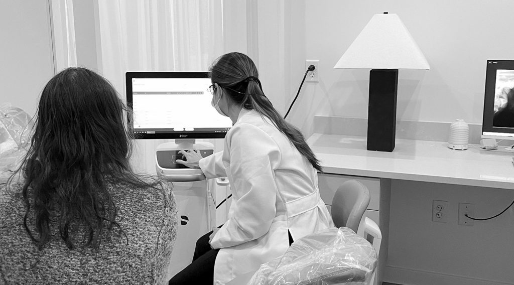 Dr. Mari, Periodontist